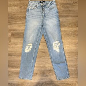 Hollister ultra high rise mom Jean